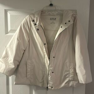 White coat, 3/4 sleeve, size small, perfect condition